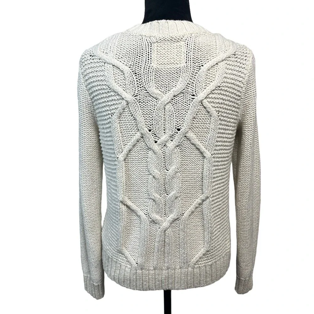 Abercrombie & Fitch Sweater Size M Cream Long Sleeve Cable Knit Chunky Crew Neck - Picture 3 of 9